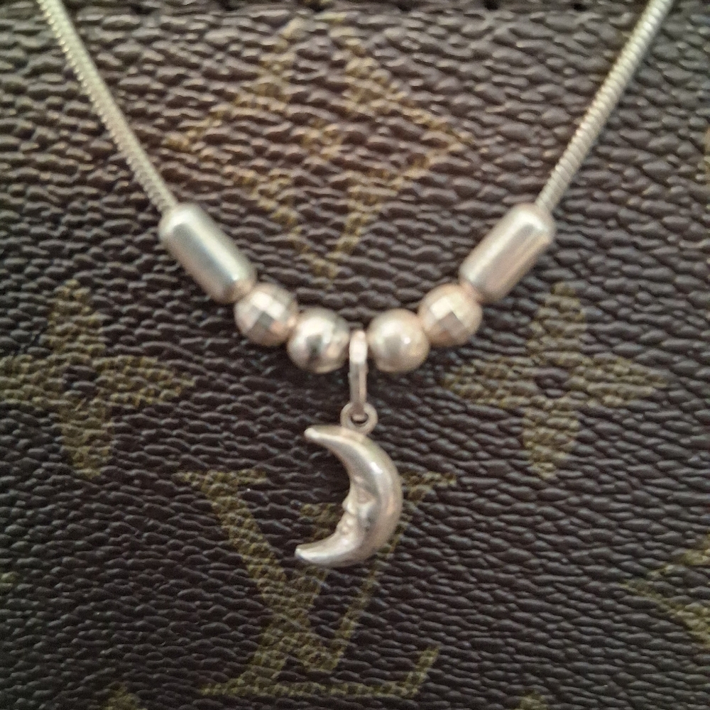 Vintage Italion Sterling Silver Crescent Moon Necklace